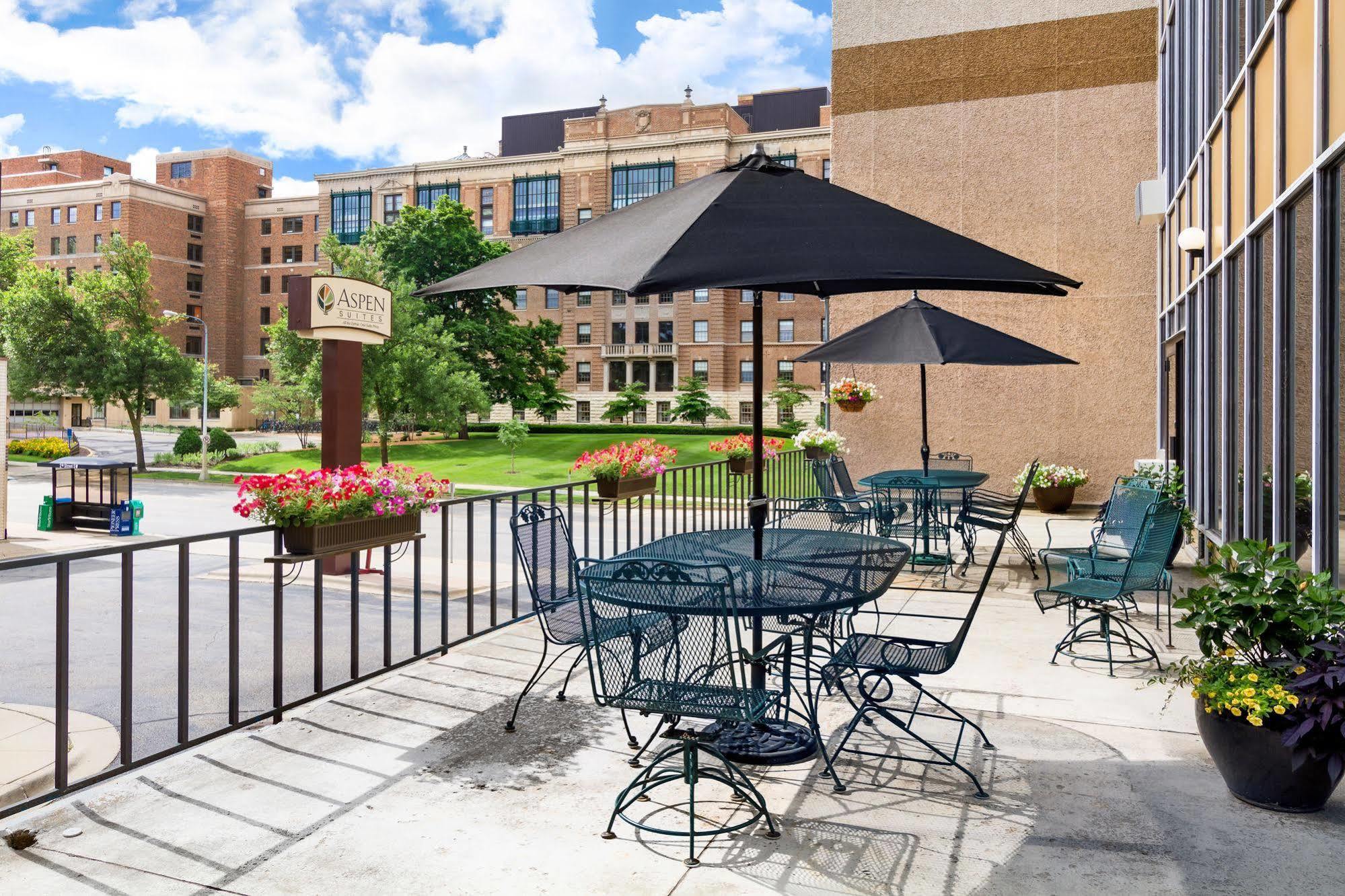 Hotel Aspen Select Rochester Esterno foto